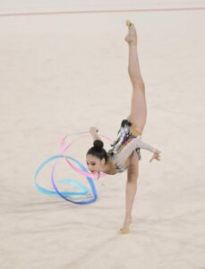 thumbnail_190720319-Junior-RG-WCh-Moscow-RUS-2019-CAMPBELL-Alyssa-PUR